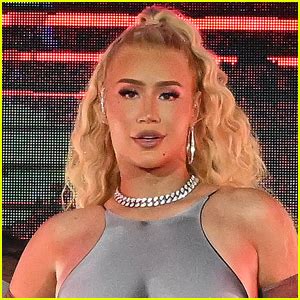 iggy azalea onlyfans leakes|Iggy Azalea Boobs Tease Topless Onlyfans Video Leaked